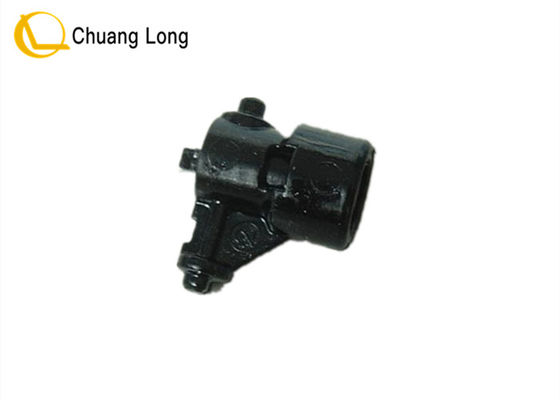 अच्छा दाम एटीएम मशीन पार्ट्स Diebold Opteva Pivot Block Assy Stripper 49204054000B 49-204054-000B ऑनलाइन